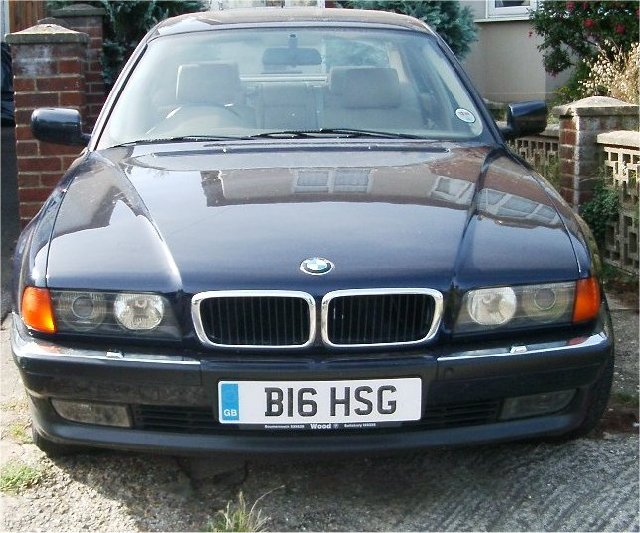 bmw 740i front view